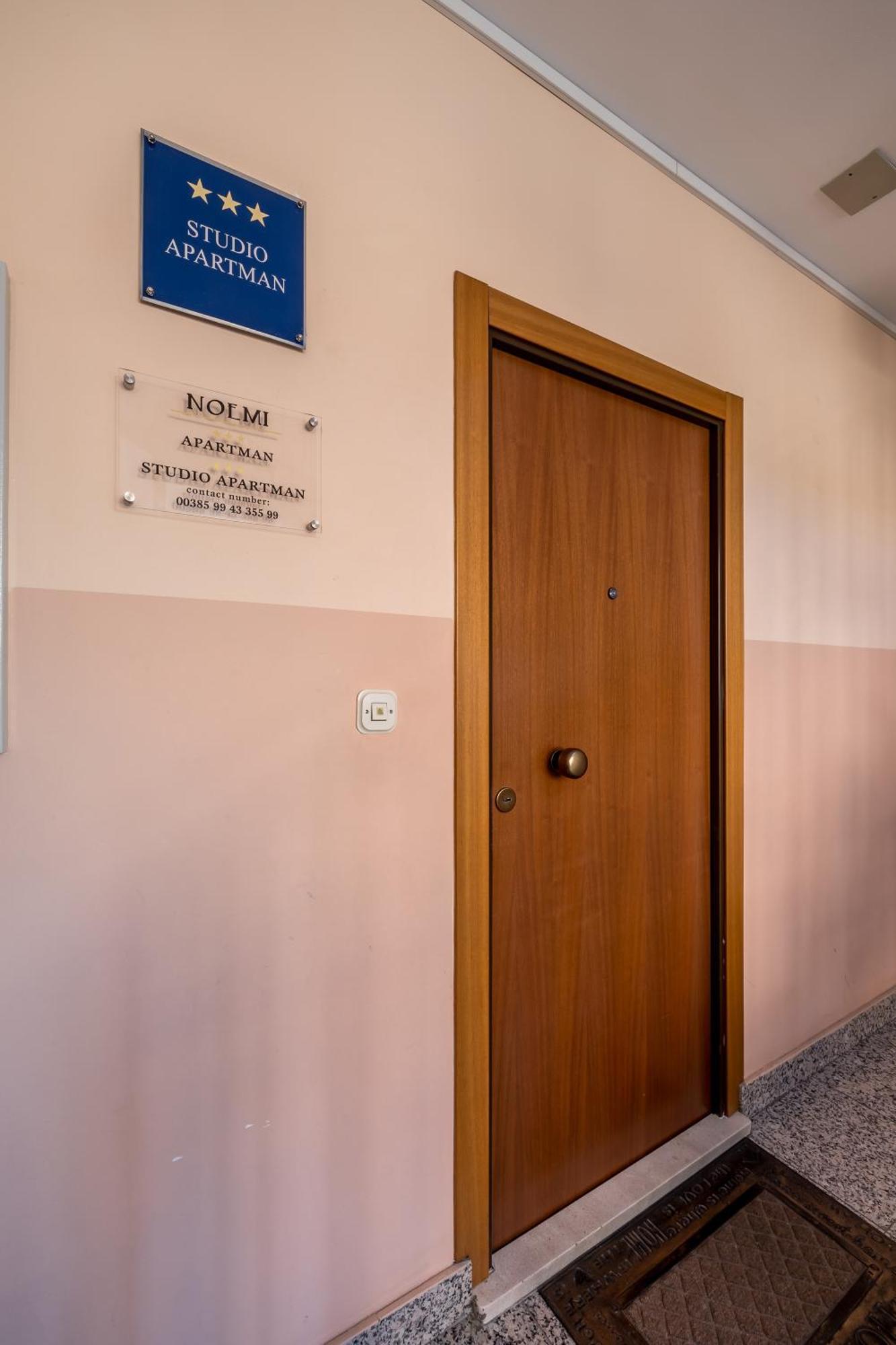 Noemi Luxury Apartment Solin Exterior photo
