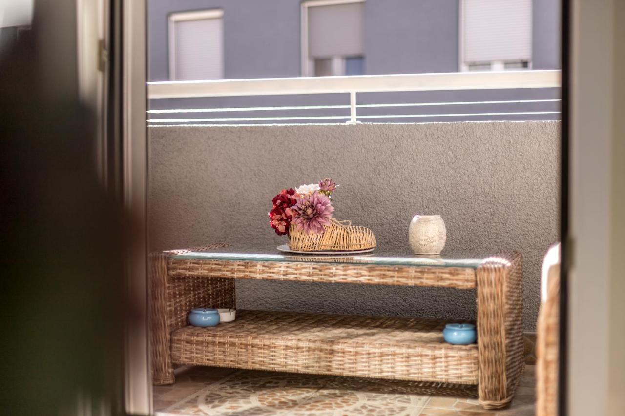 Noemi Luxury Apartment Solin Exterior photo